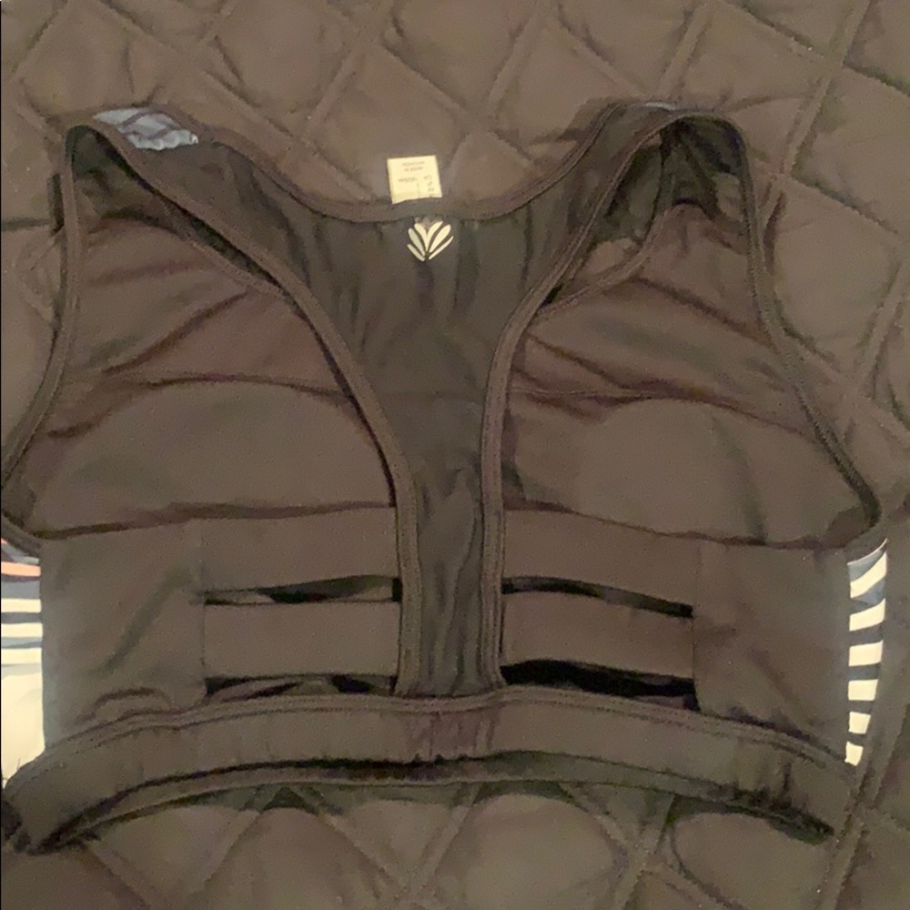 Sports bra - Picture 3 of 4